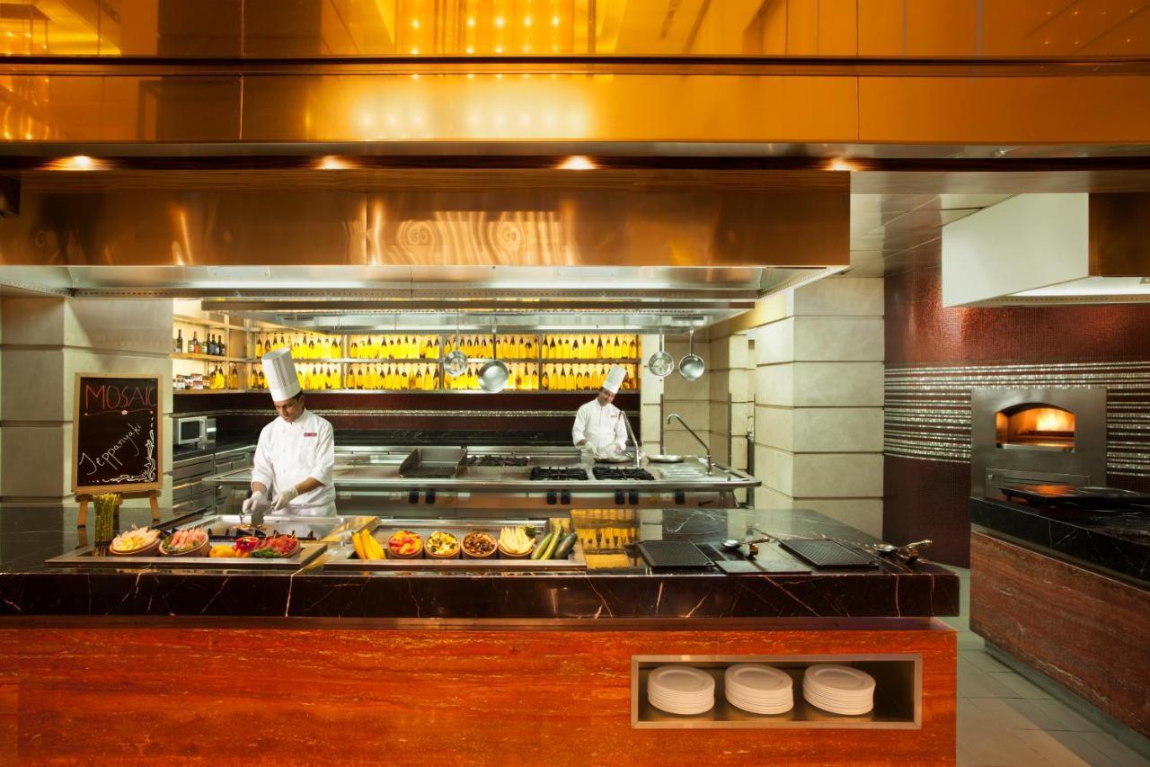 Hotel Crowne Plaza New Delhi Rohini By Ihg Esterno foto