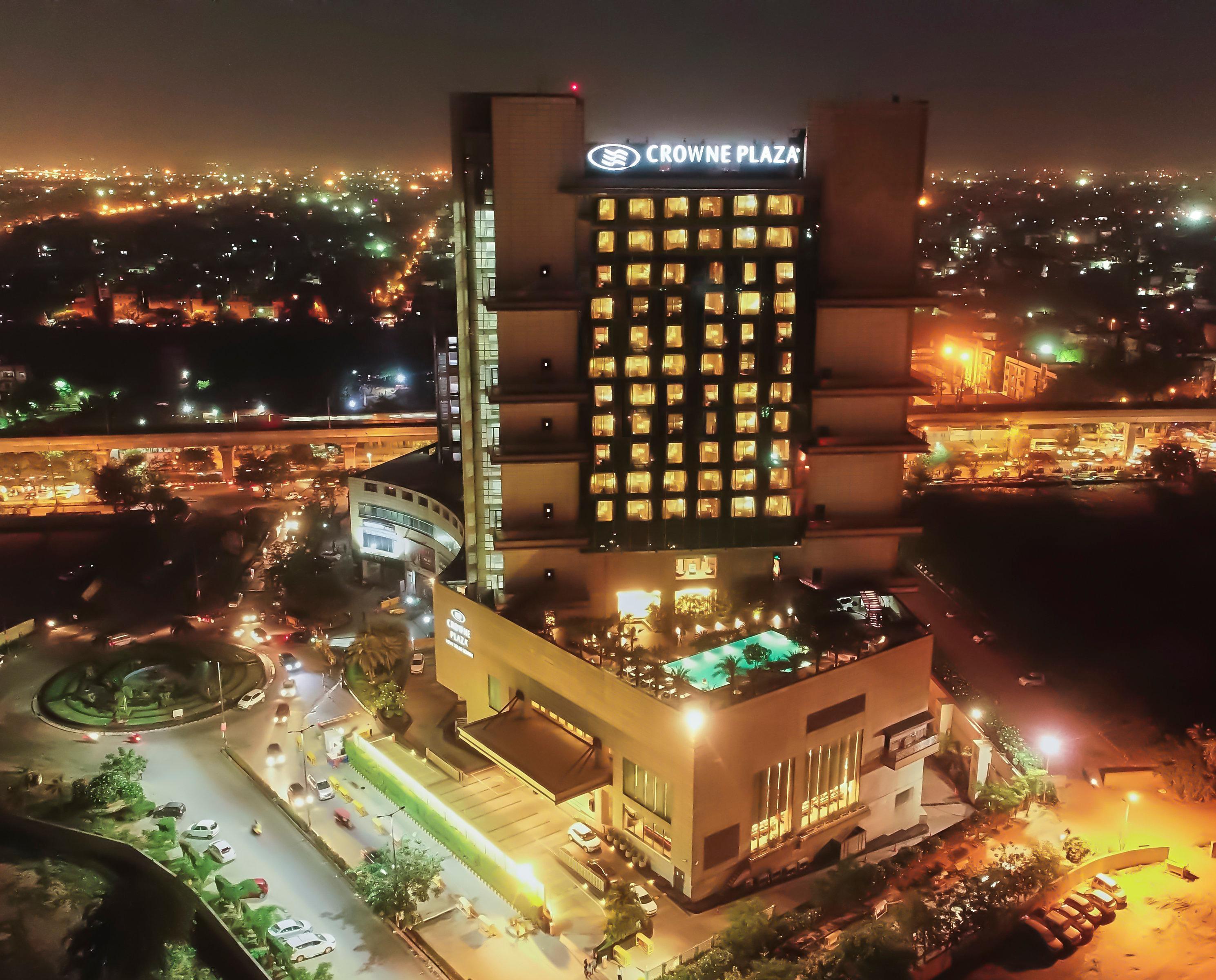 Hotel Crowne Plaza New Delhi Rohini By Ihg Esterno foto