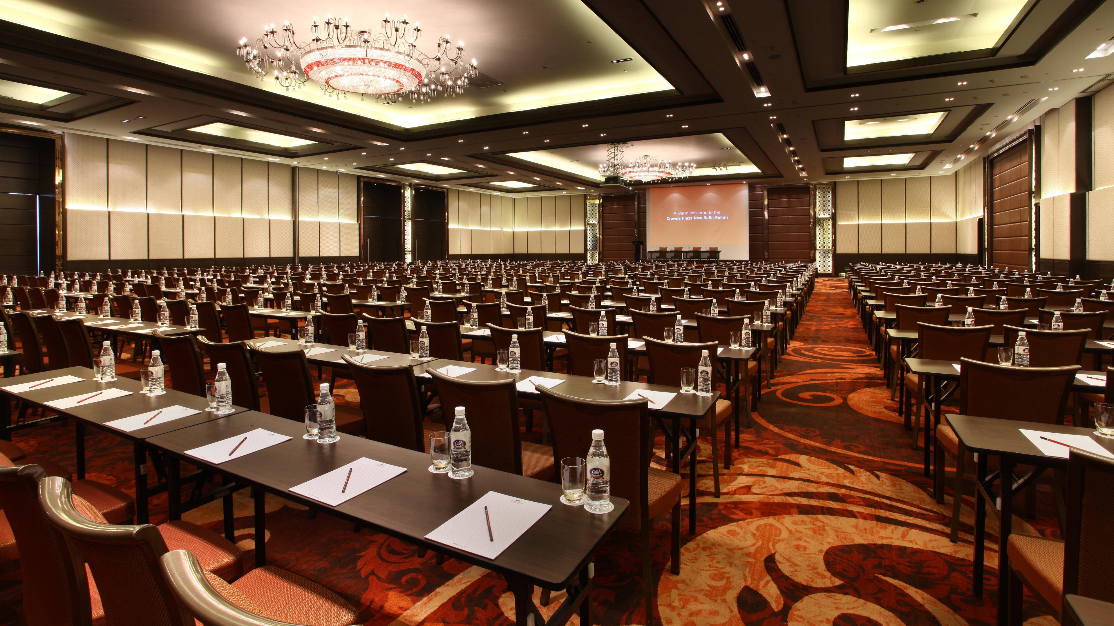 Hotel Crowne Plaza New Delhi Rohini By Ihg Esterno foto