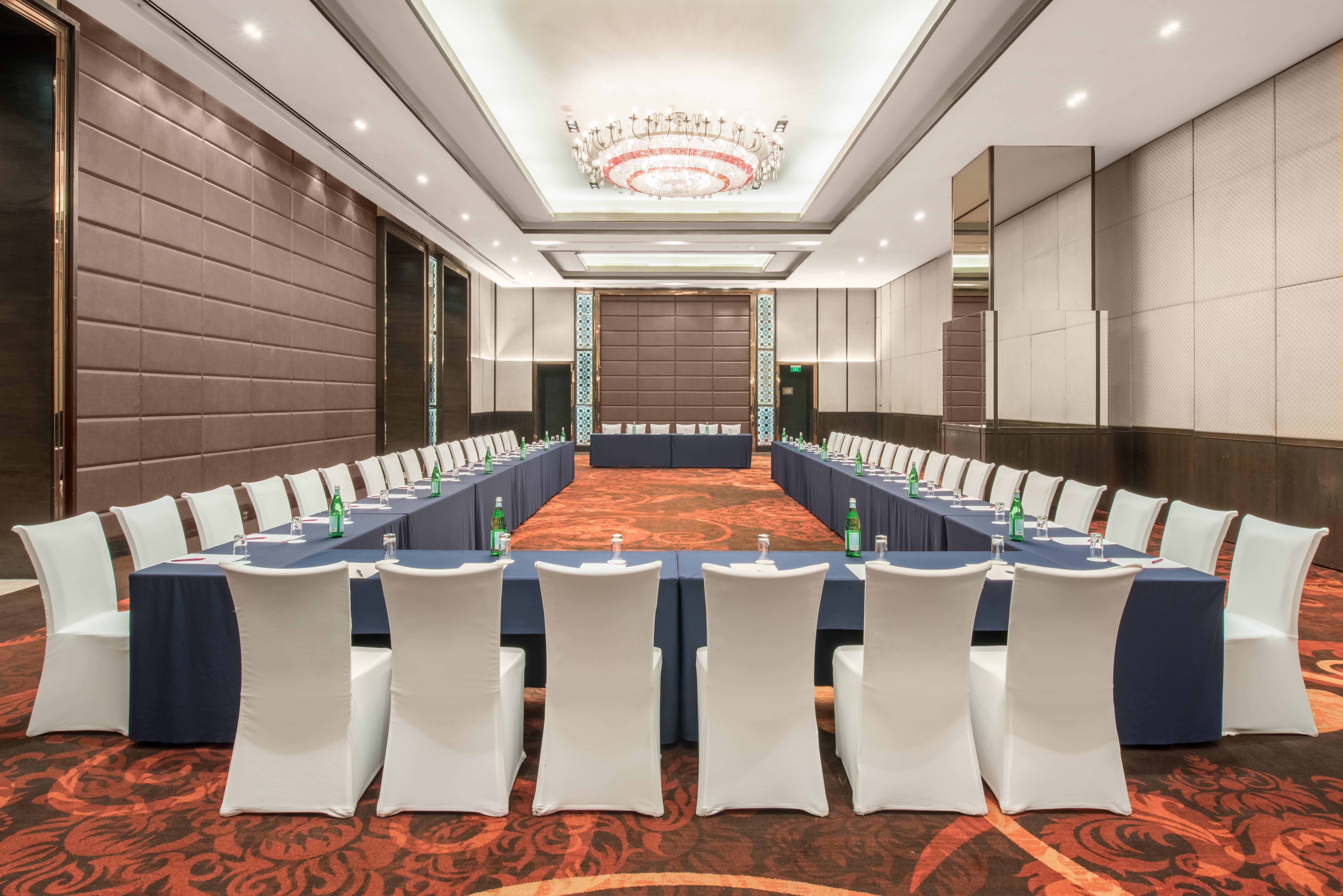 Hotel Crowne Plaza New Delhi Rohini By Ihg Esterno foto