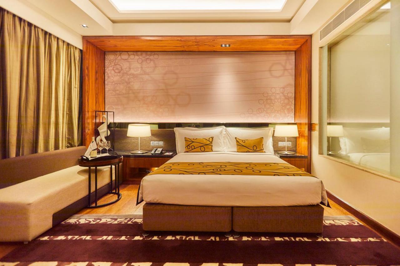Hotel Crowne Plaza New Delhi Rohini By Ihg Esterno foto