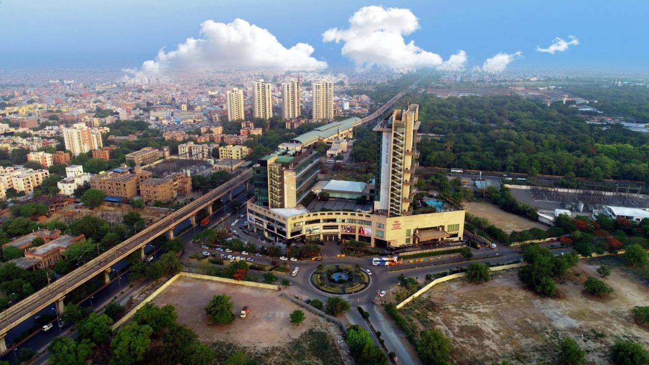 Hotel Crowne Plaza New Delhi Rohini By Ihg Esterno foto